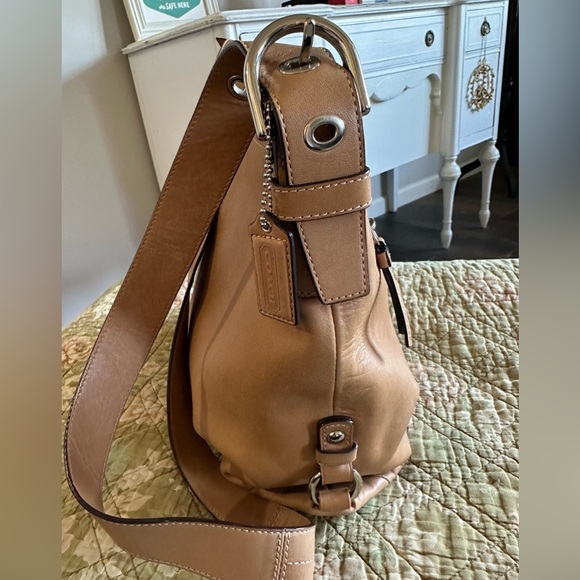 Coach F15064 Tan Leather Convertible Duffle Bag - Picture 3 of 6